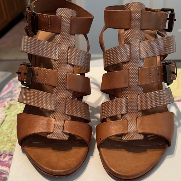 Anthropologie Two-Tone Brown Strappy Sandals - Picture 2 of 6